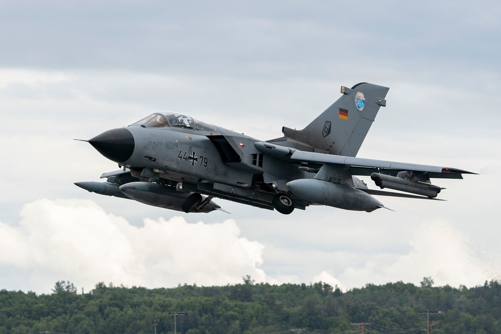 11th Air Force commander flies with German Air Force PA-200 Tornado