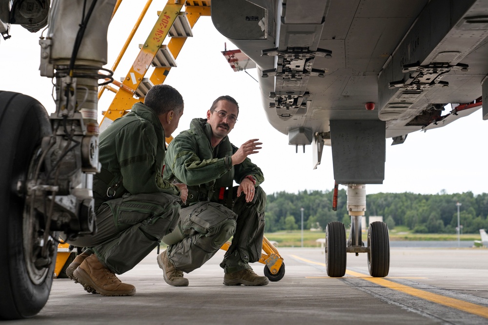 11th Air Force commander flies with German Air Force PA-200 Tornado