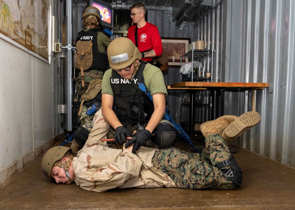 UH Manoa Midshipmen Security Force Training