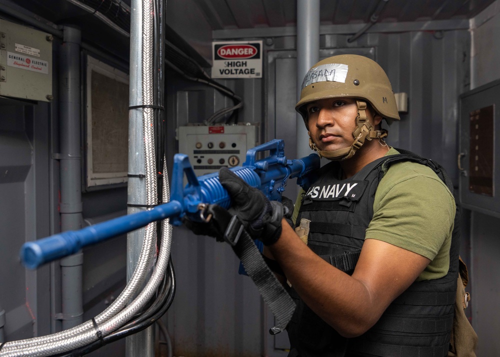 UH Manoa Midshipmen Security Force Training