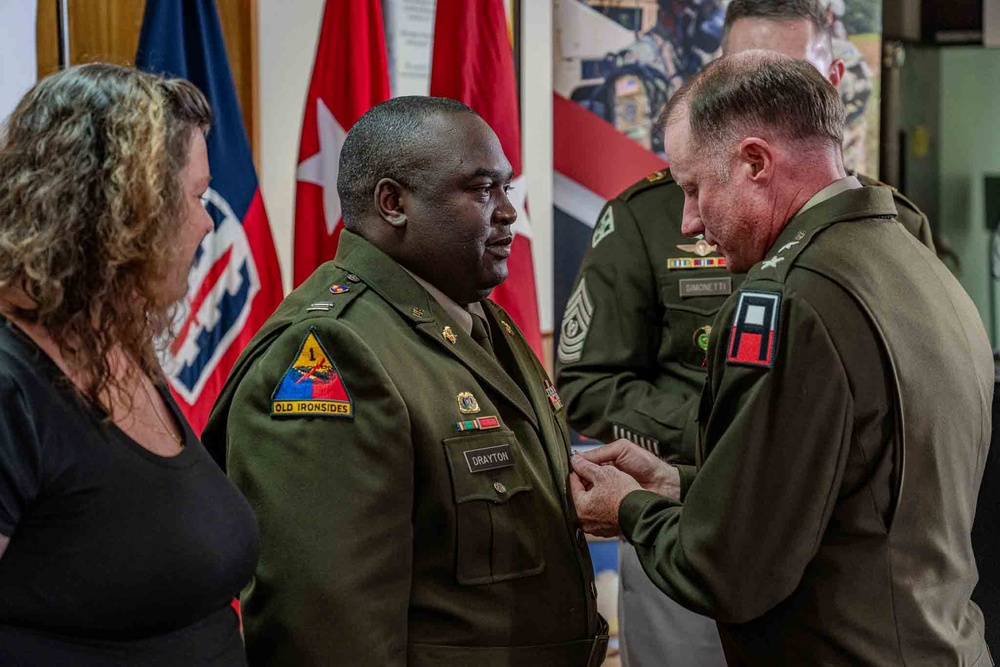 Capt. Drayton Soldier's Medal Ceremony