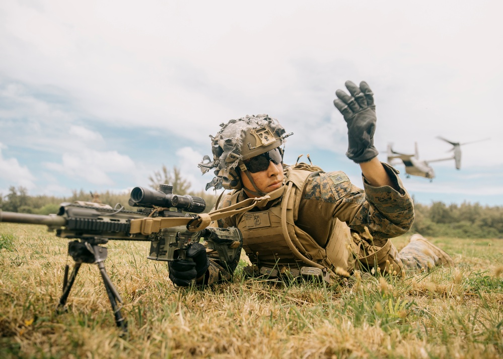 15th MEU and VMM-363 Marines conduct a fast-rope demonstration for partner nations