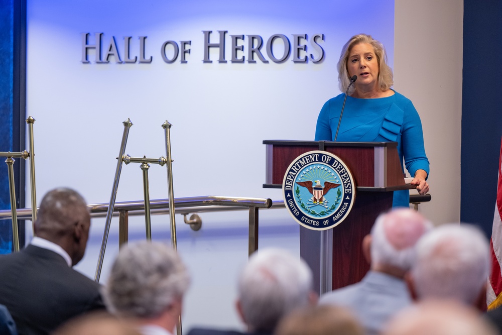 Secretary Austin hosts Hall of Heroes Induction Ceremony