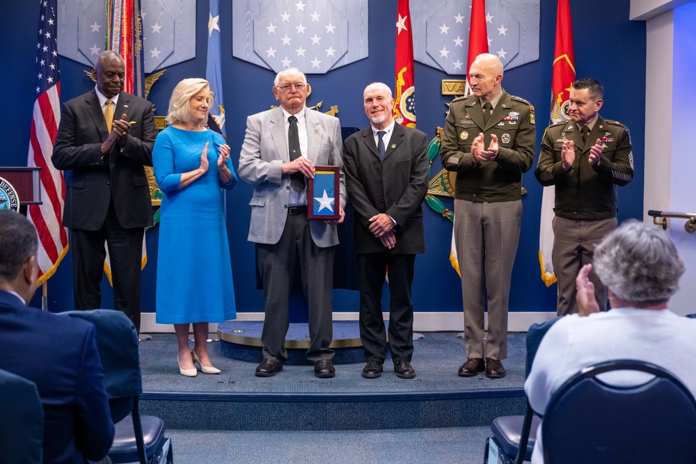 Secretary Austin hosts Hall of Heroes Induction Ceremony