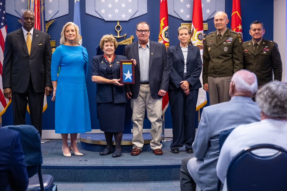 Secretary Austin hosts Hall of Heroes Induction Ceremony