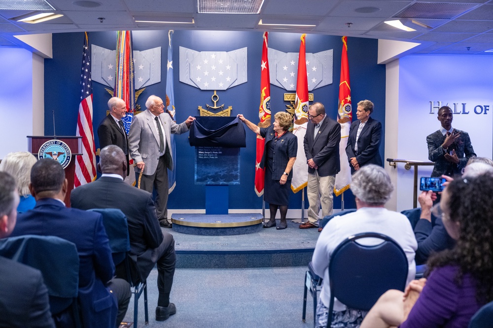 Secretary Austin hosts Hall of Heroes Induction Ceremony