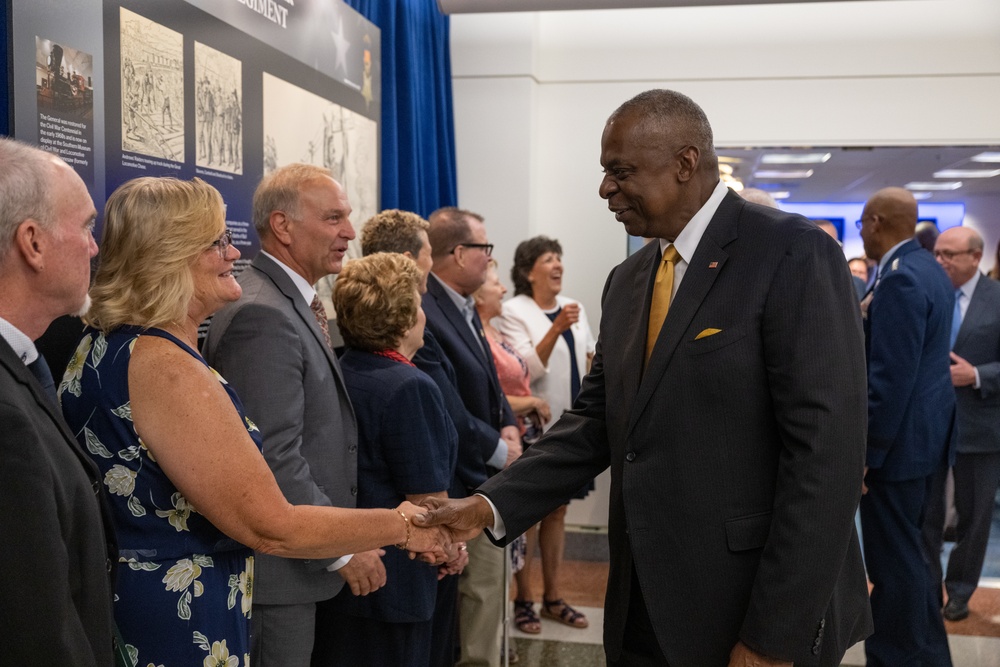 Secretary Austin hosts Hall of Heroes Induction Ceremony