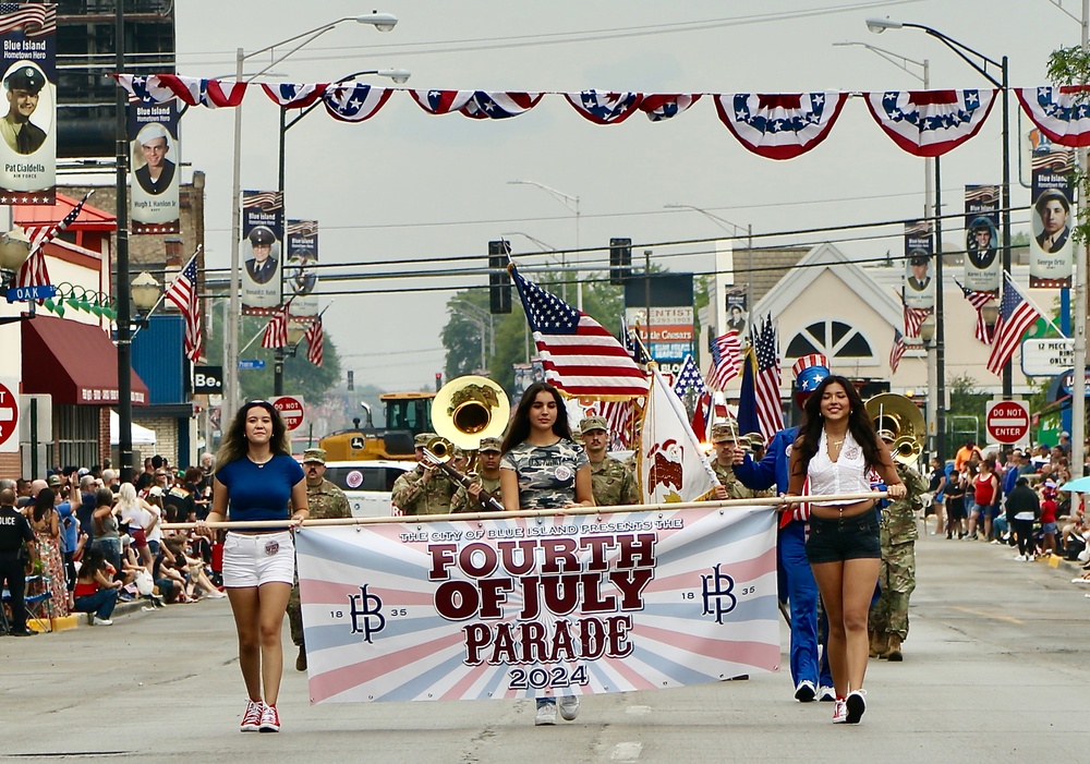 Blue Island Celebrates Independence Day With Illinois Army National Guard