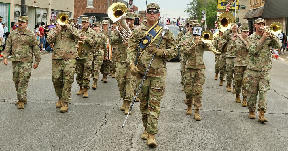 Blue Island Celebrates Independence Day With Illinois Army National Guard