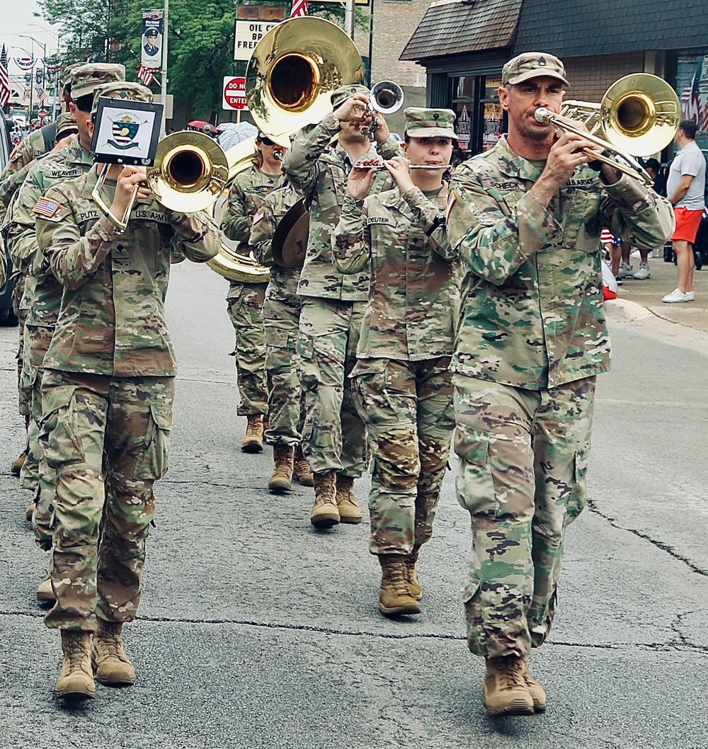 Blue Island Celebrates Independence Day With Illinois Army National Guard