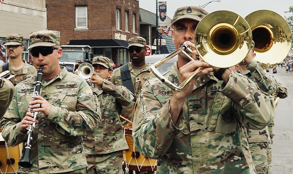 Blue Island Celebrates Independence Day With Illinois Army National Guard