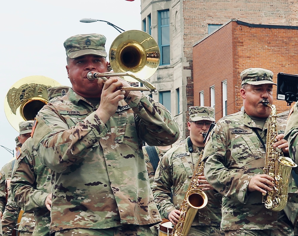 Blue Island Celebrates Independence Day With Illinois Army National Guard