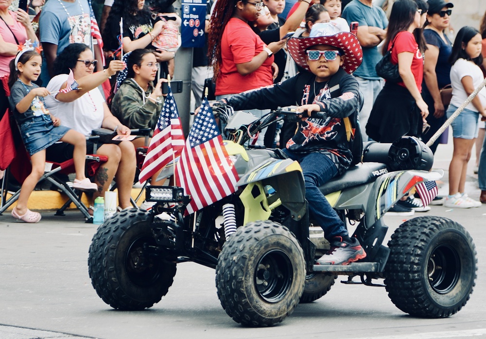 Blue Island Celebrates Independence Day With Illinois Army National Guard