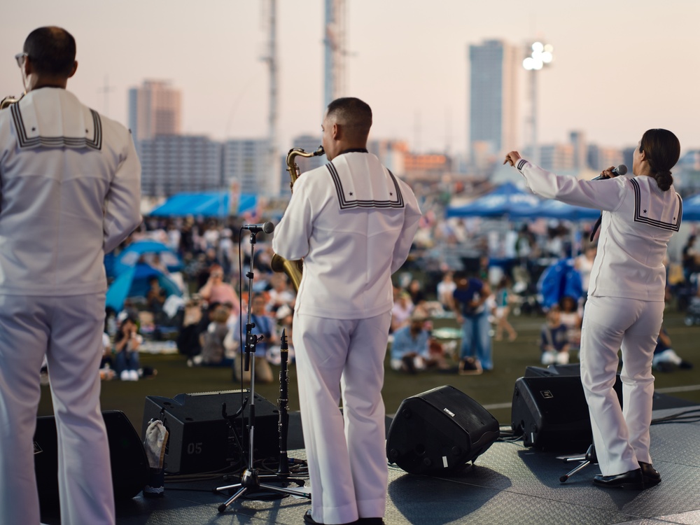 7th Fleet Band Performs at CFAY 4th of July Celebration