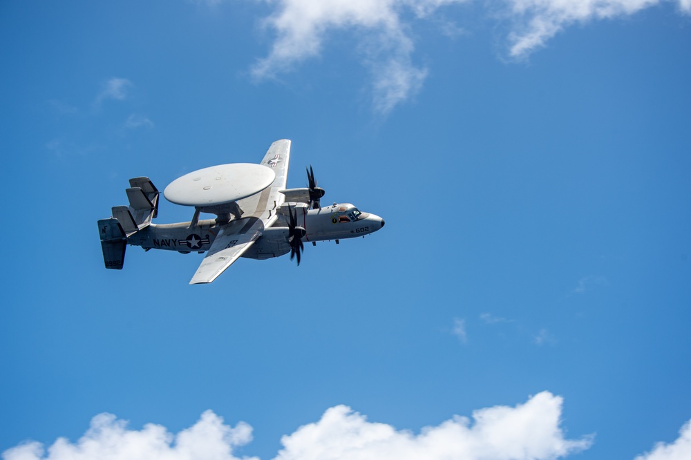 USS Ronald Reagan (CVN 76) conducts air combat-skills practice