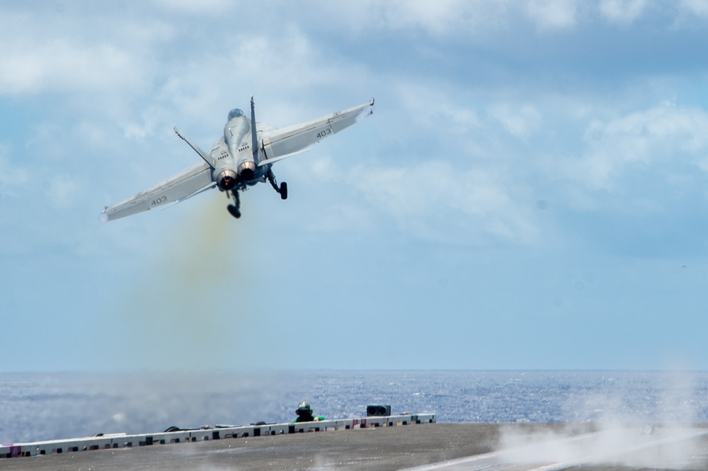 USS Ronald Reagan (CVN 76) conducts air combat-skills practice