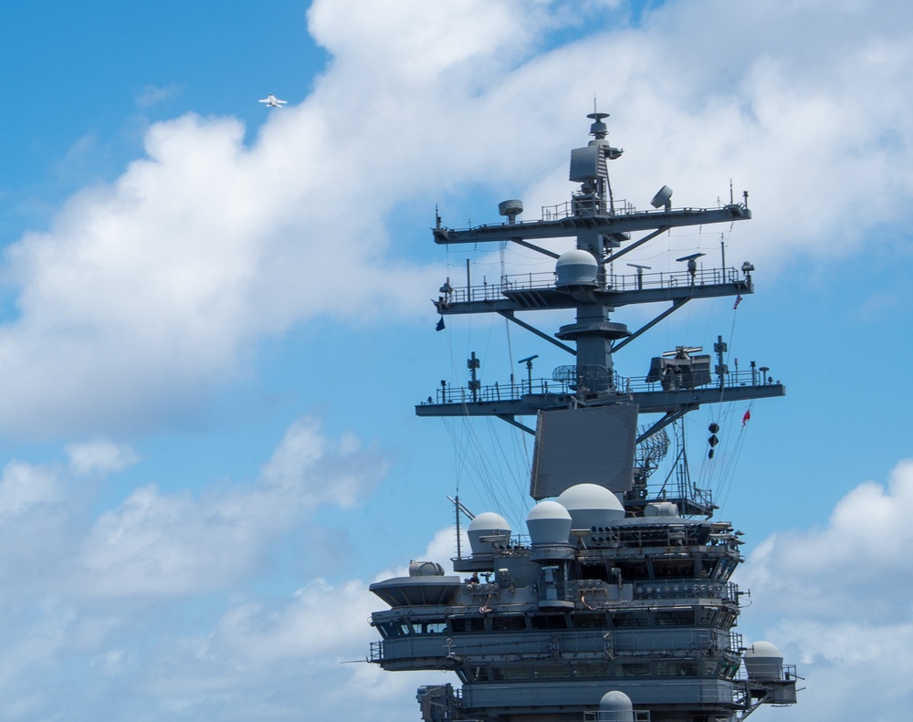 USS Ronald Reagan (CVN 76) conducts air combat-skills practice