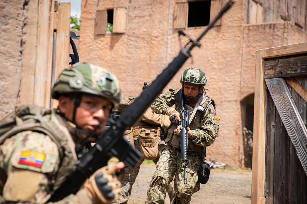 U.S. Marines, Ecuadorian Naval Infantry Marines Run Infantry Immersion Trainer at RIMPAC 2024