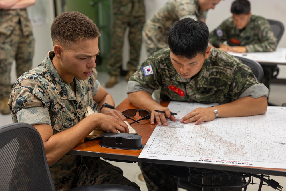 US, Republic of Korea, Ecuadorian forces navigate virtual fire support at RIMPAC 2024