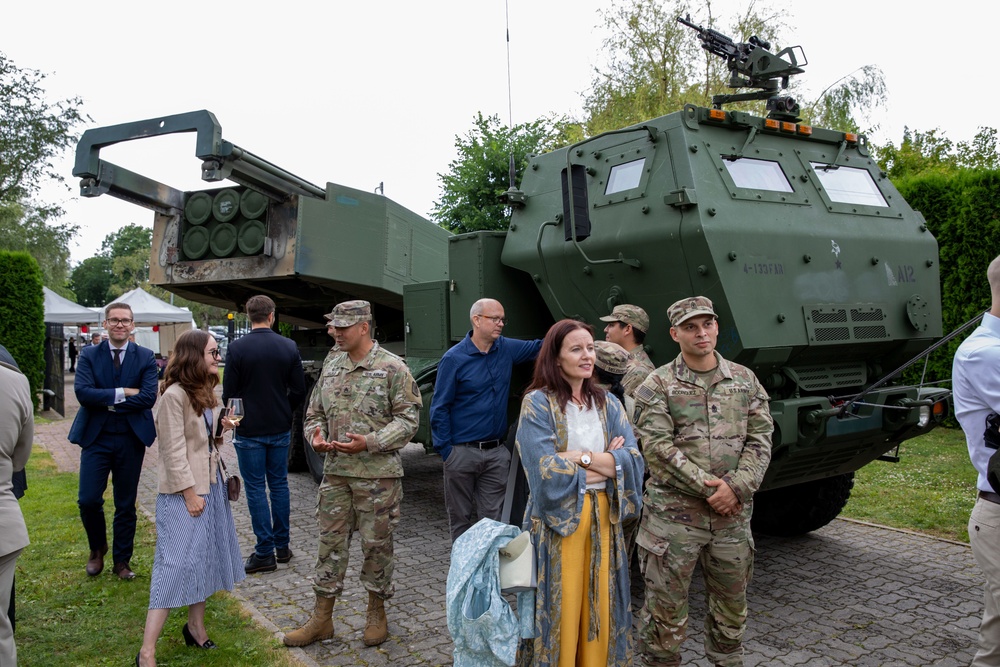 U.S. Ambassador to Estonia hosts U.S. Independence Day celebration in Tallinn