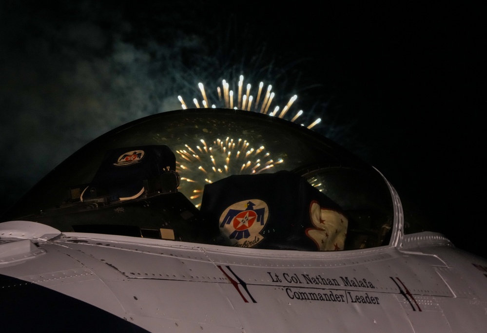 Thunderbirds on Independence Day