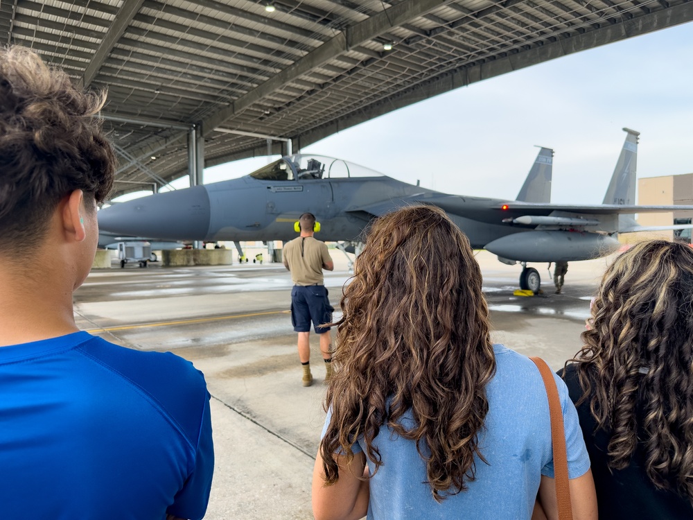 Retiring fighter pilot recognized for career milestone of 3K hours of flight time in F-15