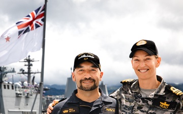 Australian Naval Officer celebrates 20 years of service with friends, partners at RIMPAC 2024