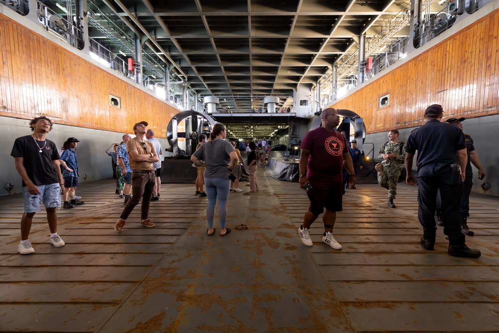 Peruvian Navy hosts Open Ship Day at RIMPAC 2024