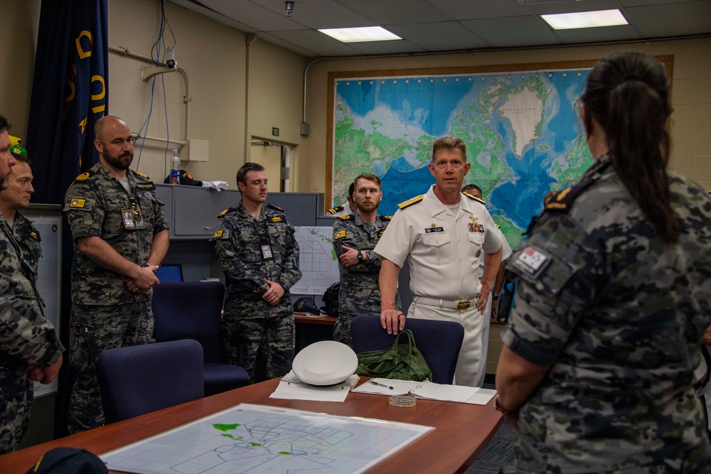 RADM Wosje meets with Australian Maritime Task Group