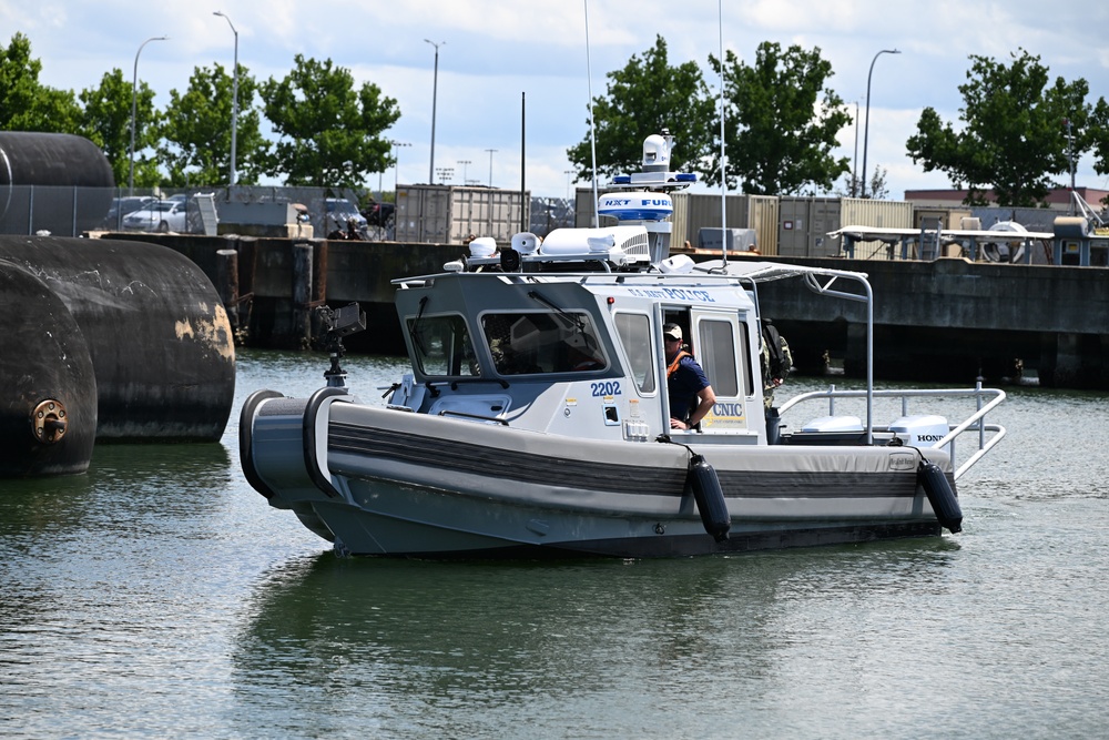 Harbor Security Boat Training in Navy Region Mid-Atlantic