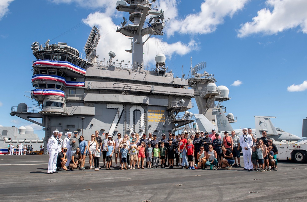 USS Carl Vinson hosts public during Open Ship Day at RIMPAC 2024