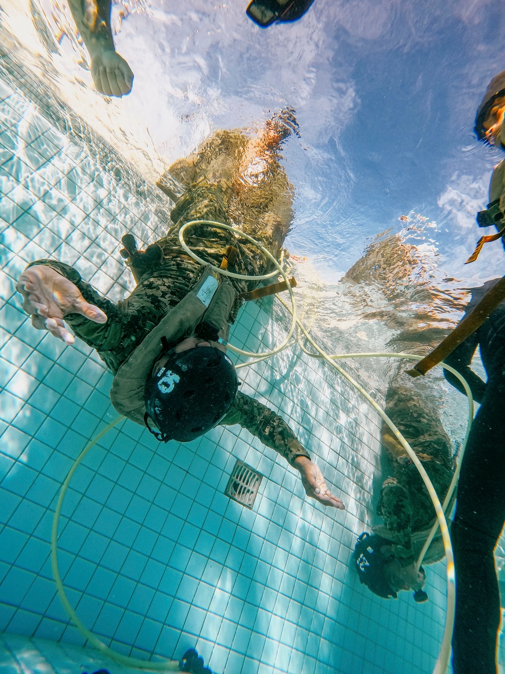 Sink or Swim: Mexican Naval Infantry Corps marines complete shallow water egress training