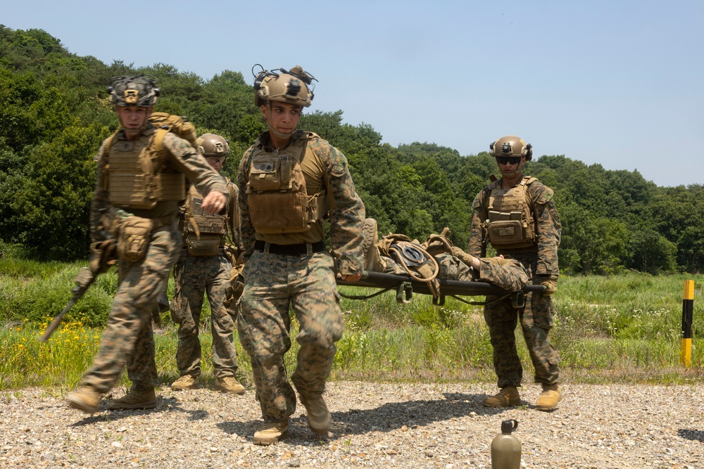 U.S. Marines execute rocket marksmanship during Korea Viper 24.2