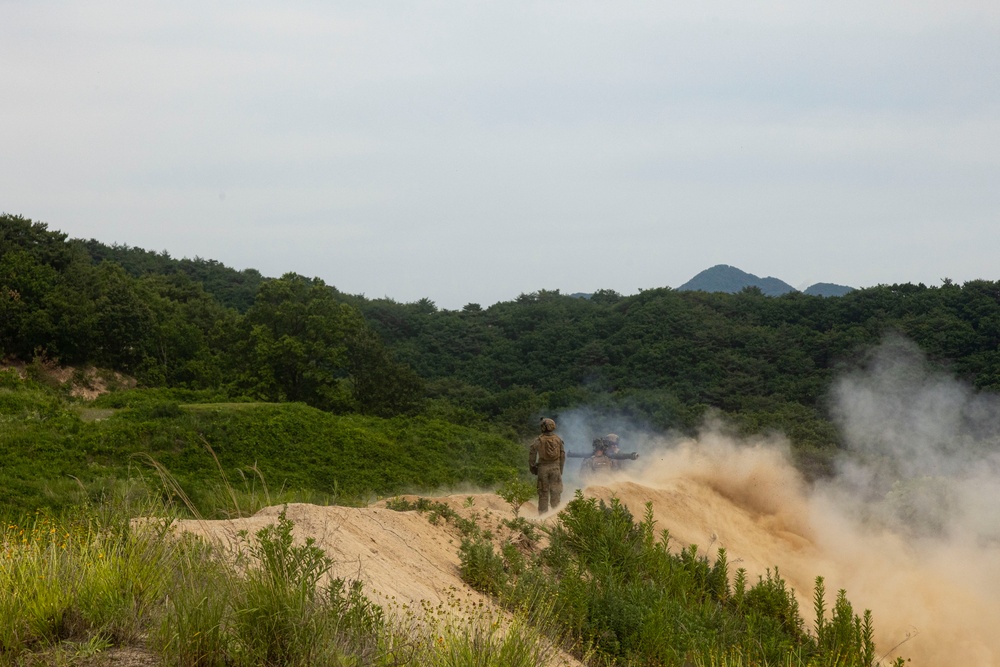 U.S. Marines execute rocket marksmanship during Korea Viper 24.2