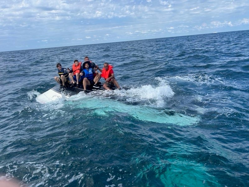 Coast Guard rescues 5 after vessel capsizes 11 miles off Mayport