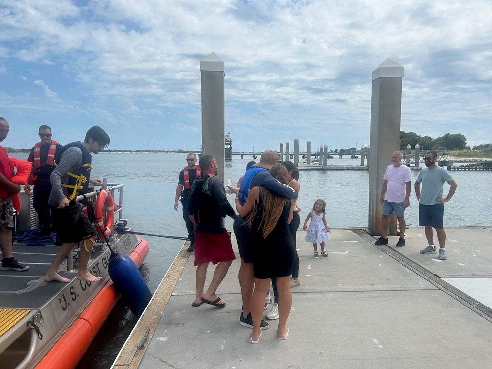 Coast Guard rescues 5 after vessel capsizes 11 miles off Mayport