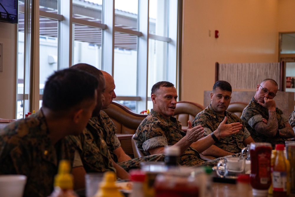 MCIPAC CG Visits MCAS Iwakuni