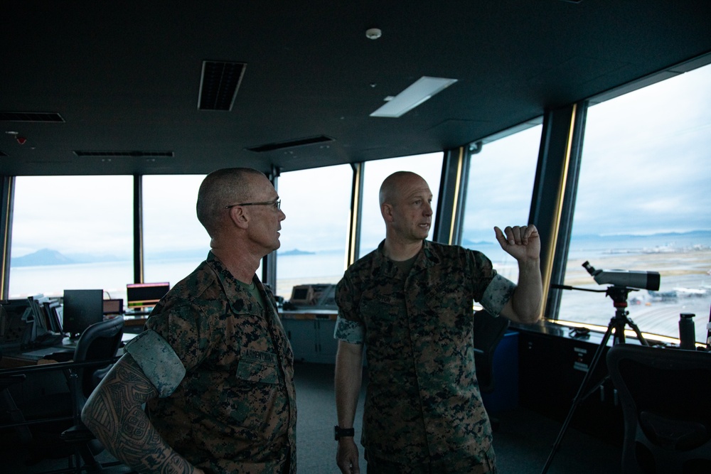 MCIPAC CG Visits MCAS Iwakuni