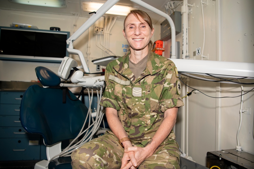 New Zealand Army Dentists working onboard USS Carl Vinson