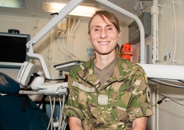 New Zealand Army Dentists working onboard USS Carl Vinson