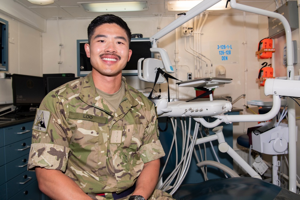 New Zealand Army Dentists working onboard USS Carl Vinson