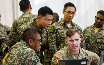 U.S. Army and Malaysian Military Leaders Discuss Strategic Coordination at Exercise Keris Strike 24