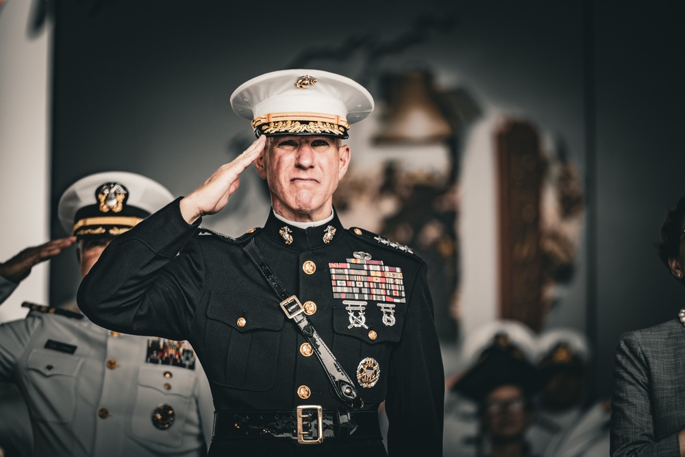 Commandant, Gen. Smith, Attends Merchant Marine Academy Commencement Ceremony