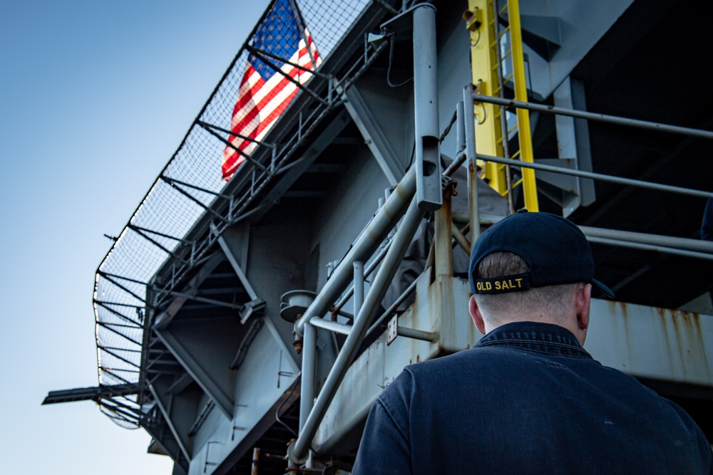 Sailors Heave The Line