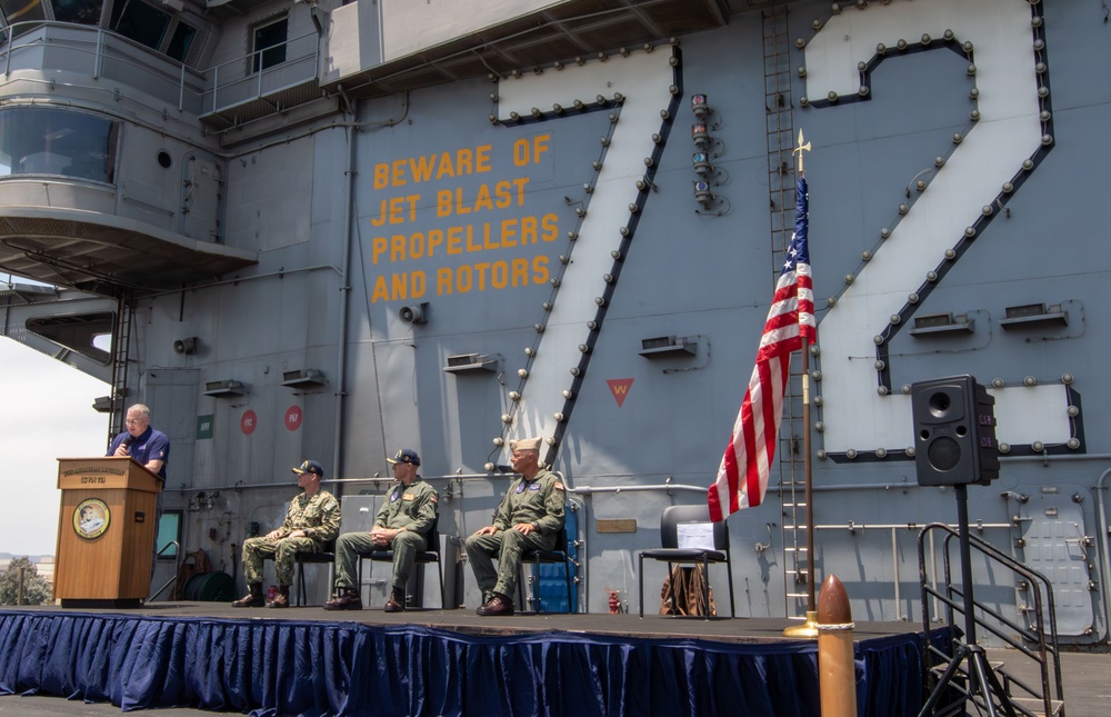 Abraham Lincoln hosts a USO ribbon cutting ceremony