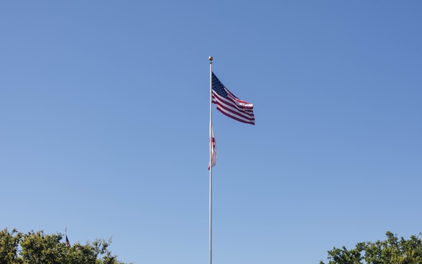 1st MARDIV Band performs at Disneyland for Independence Day