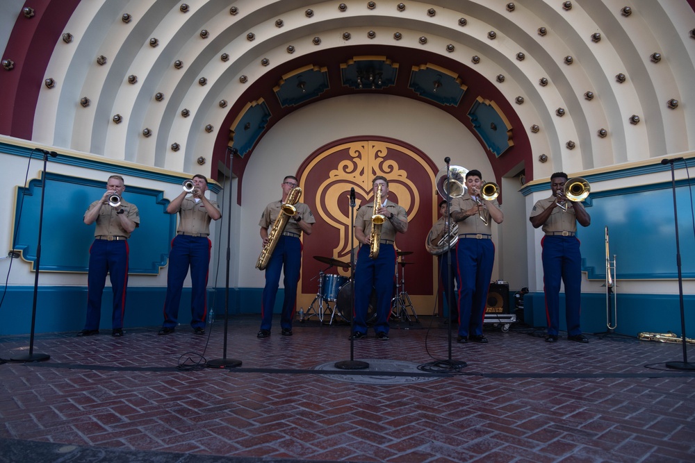 1st MARDIV Band performs at Disneyland for Independence Day