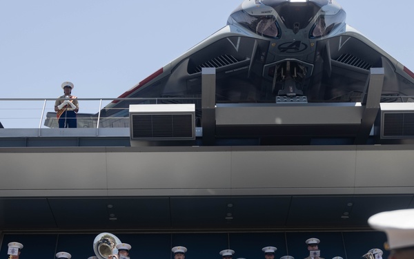 1st MARDIV Band performs at Disneyland for Independence Day