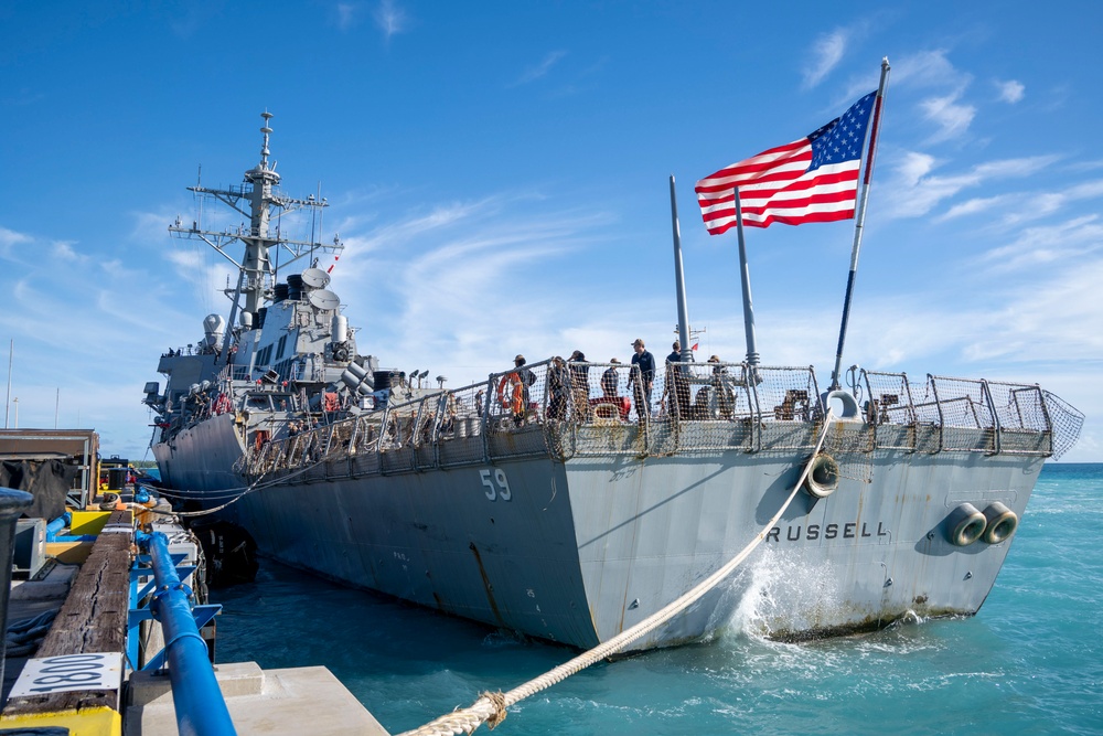 USS Russel (DDG 59) Arrives in Diego Garcia