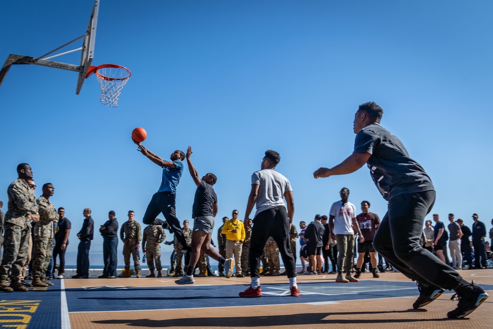 Boxer Hosts 4th of July Steel Beach Picnic